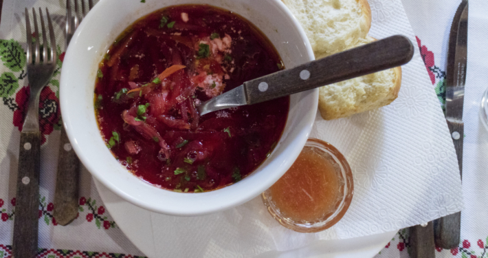 Moldawische traditionelle Küche: Borschtsch